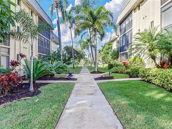 3rd image of 788 Park Shore Dr APT C29