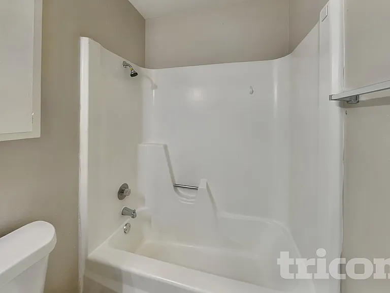 7326 Glen Trl — Photo 14