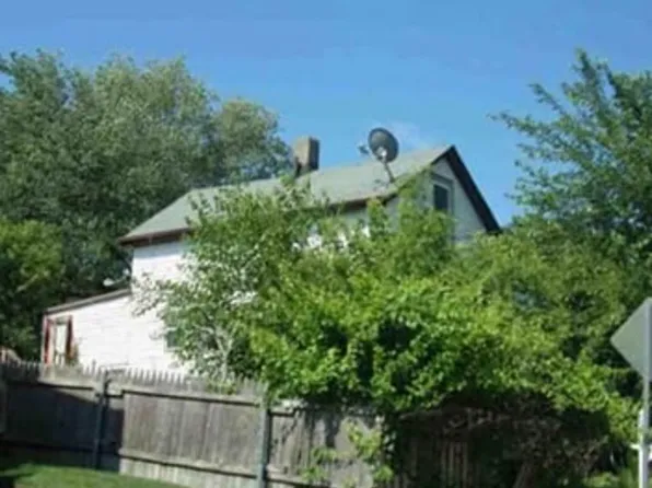 59 Denver St, Fall River, MA 02721