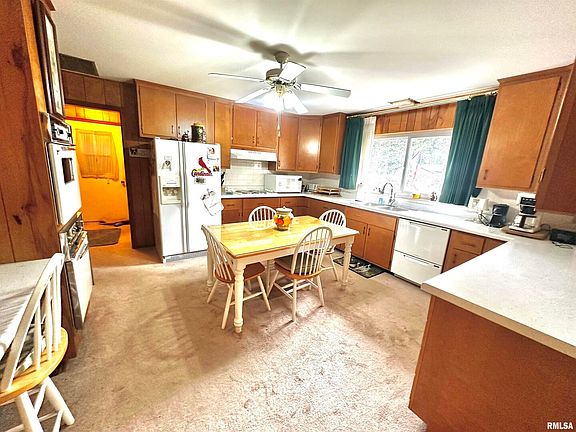 4th image of 57 Sherwood Dr