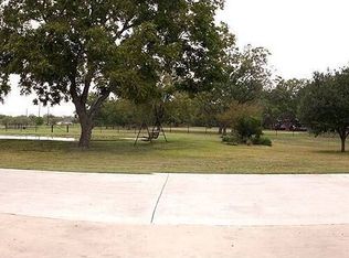 16695 Fm 463, Lytle, TX 78052
