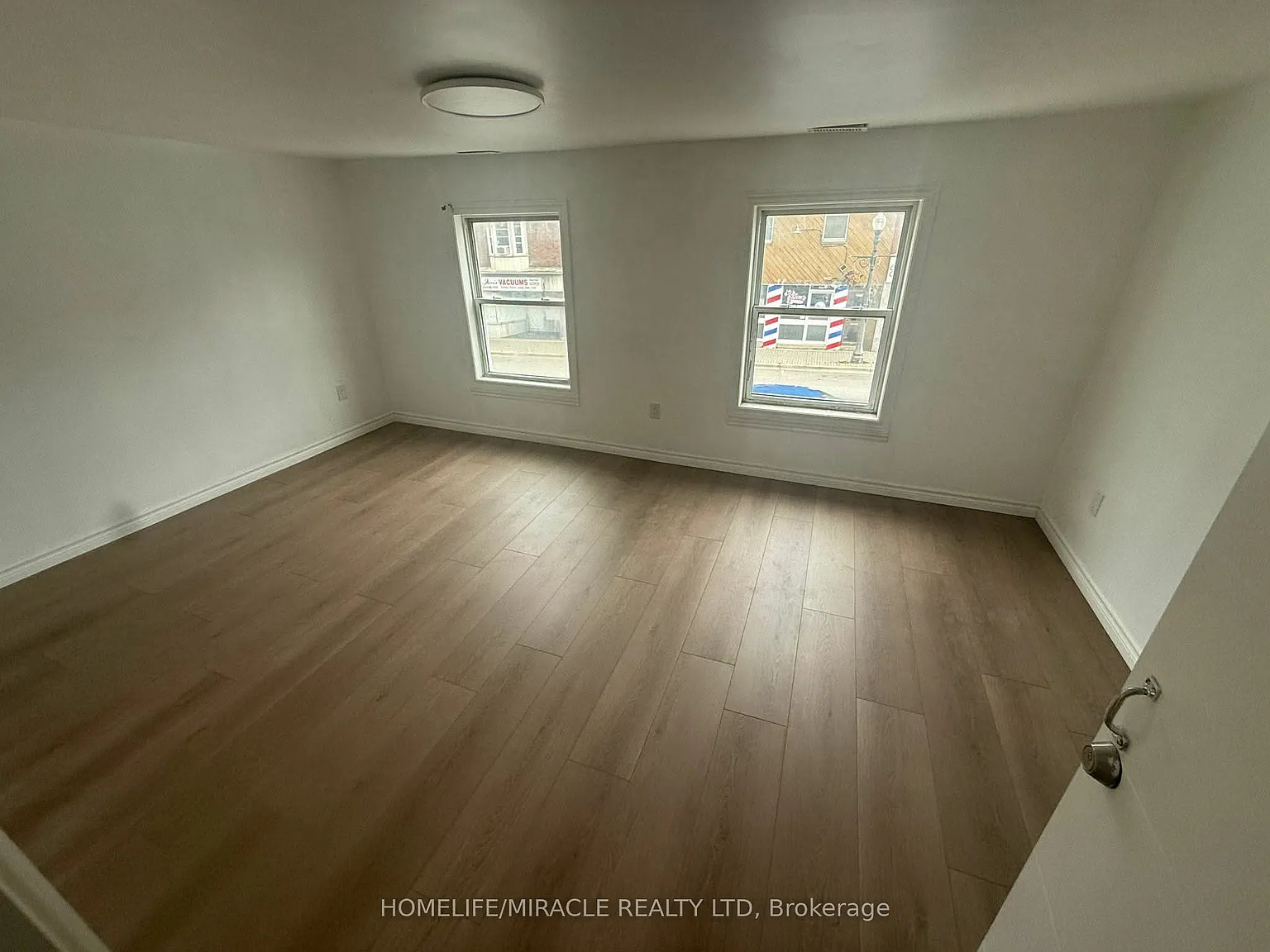2 bed, $1,650 — Photo 2