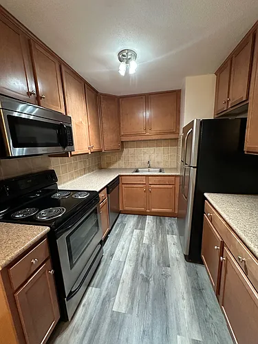 124 Lexington St #34 Photo 1