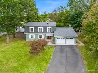 5 Boxwood Rd, Piscataway, NJ 08854