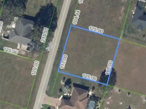 901 Winston Dr, Sebring, FL 33876