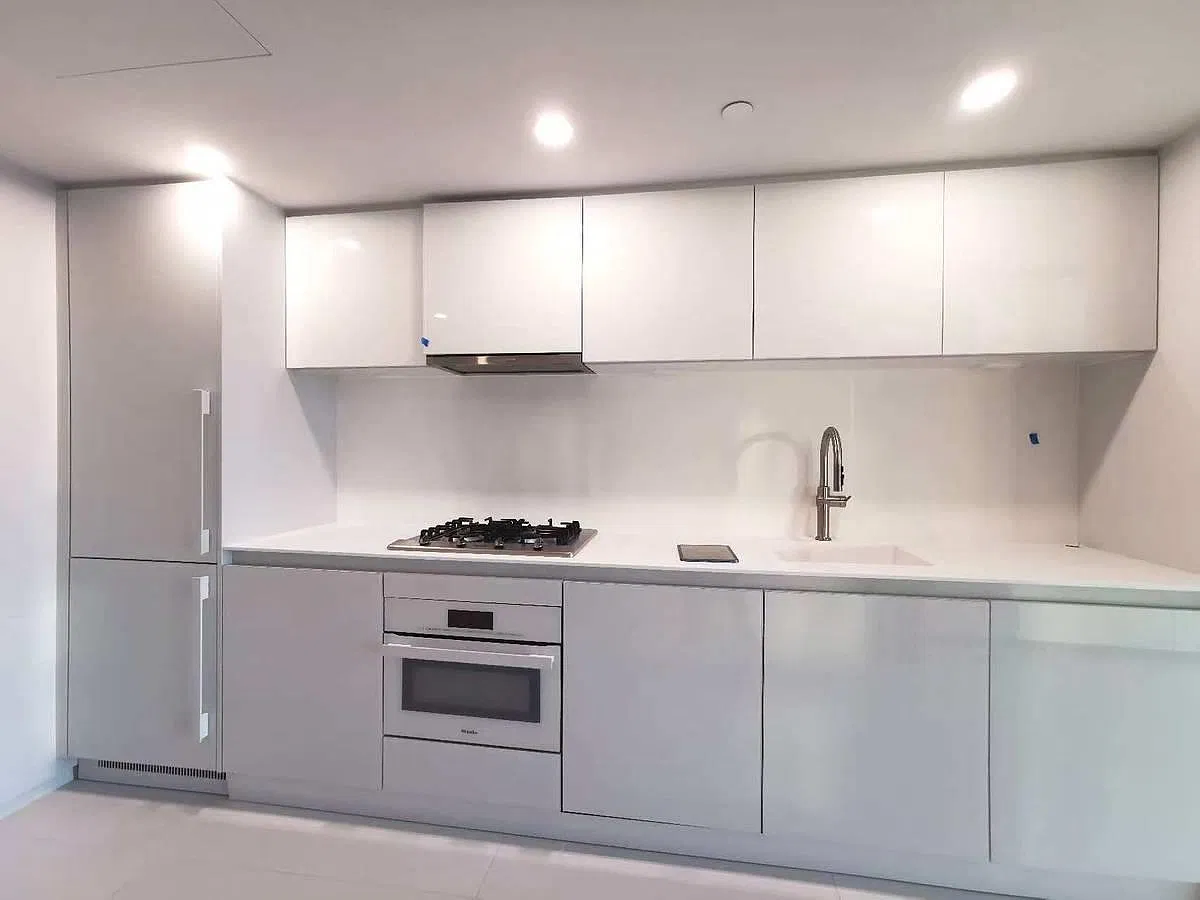 1033 Nelson St — Photo 3