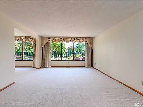 5th image of 743 16th Street Pl NW