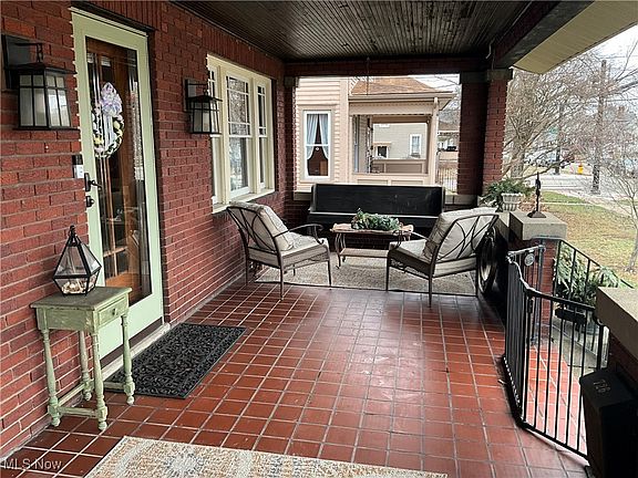 4th image of 726 Eppley Ave