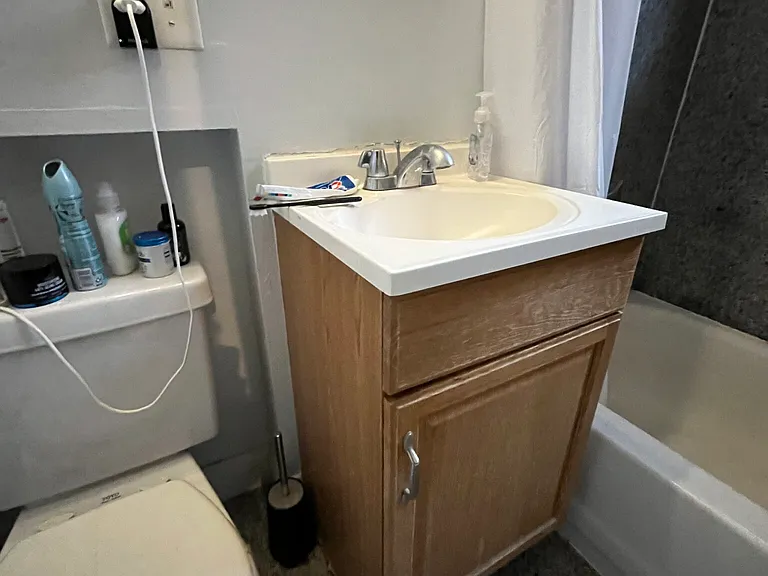 48 Hereford St #2A — Photo 3