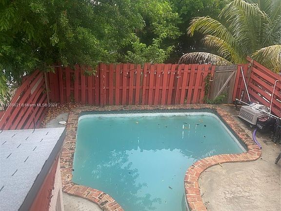 2nd image of 1219 Seaview #1219