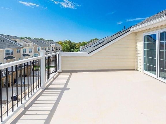 5th image of 2786 Ashcombe Dr