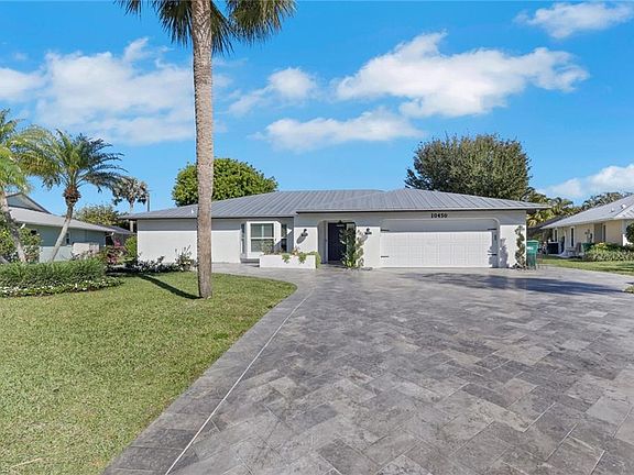 2nd image of 10450 Windsor WAY