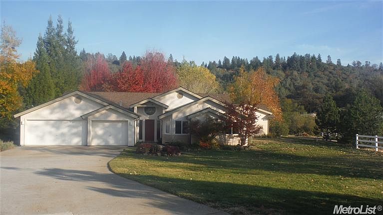 1st image of 13555 Lake Valley Dr
