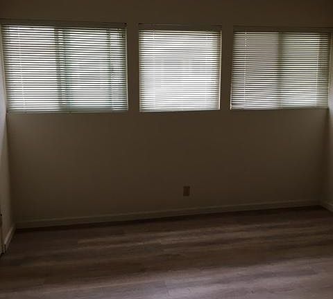 3rd image of 111 Oceano Ave #F