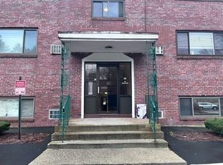 69 Nicholas Rd APT B, Framingham, MA 01701