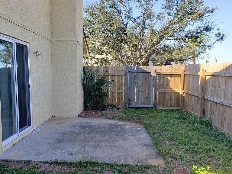 1319 Calabria Rd — Photo 36