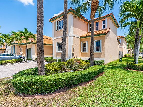 3rd image of 8369 NW 143rd St