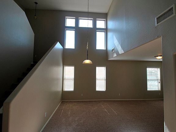 5th image of 17235 W Hilton Ave