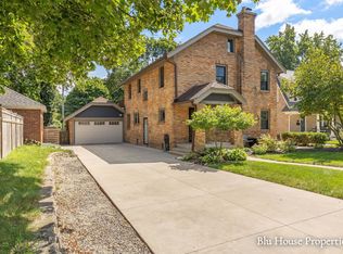 1024 Cadillac Dr SE, Grand Rapids, MI 49506