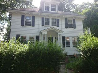 10 Rockwood St, Jamaica Plain, MA 02130