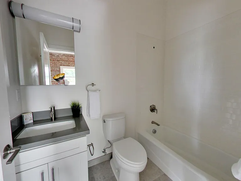 22650 Main Street — Photo 5