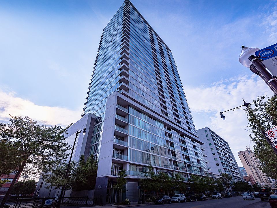 1st image of 1720 S Michigan Ave APT 2608
