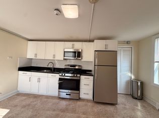 183 Angell St APT 3, Providence, RI 02906