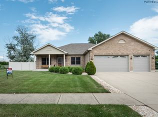 8819 S 79th Ave, Hickory Hills, IL 60457