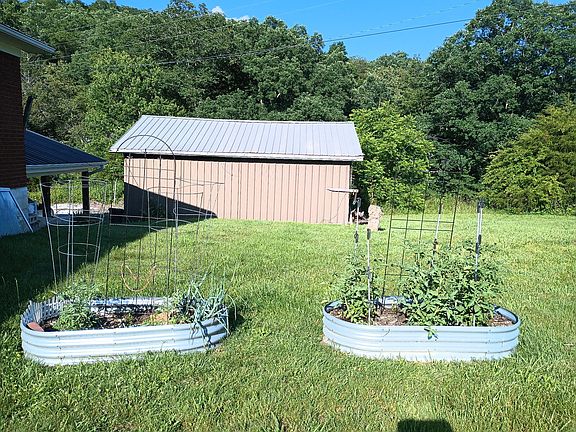 2nd image of 620 Henson Creek Rd