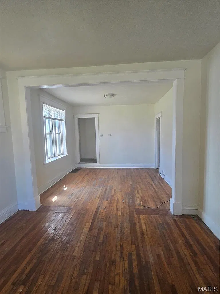 4 bed, 1.0 bath, 1104 sqft, $1,250 — Photo 4