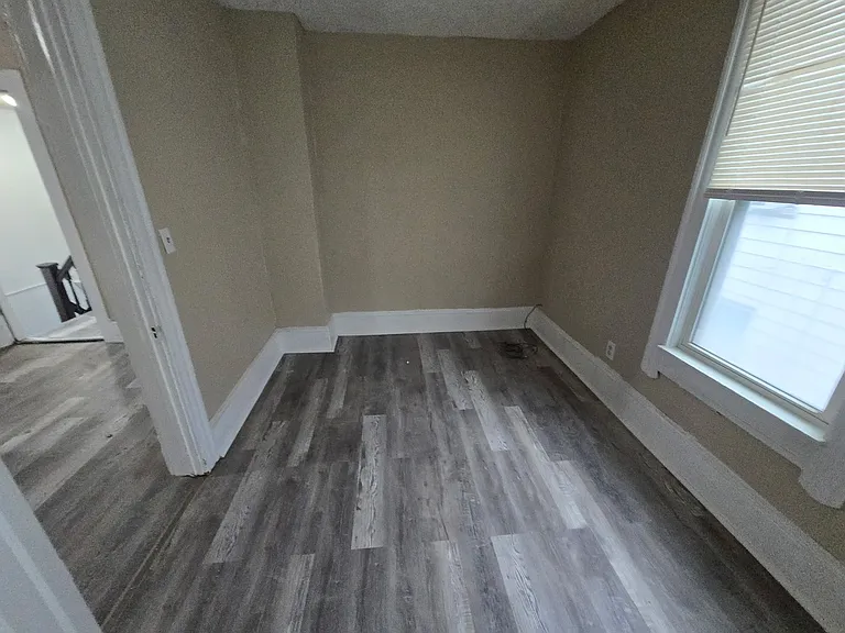 1103 Buhrer Ave #UP — Photo 8