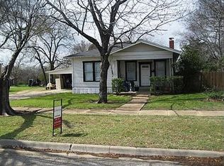 407 S Waco St, Groesbeck, TX 76642