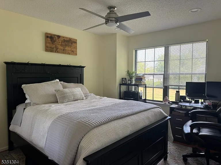 4 Woodward Ln — Photo 20