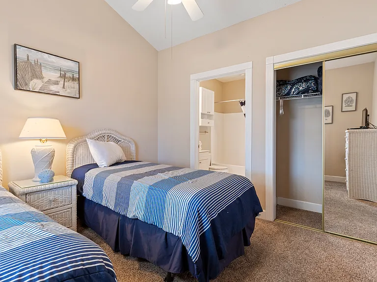 4843 Carnation Cir #305 — Photo 17