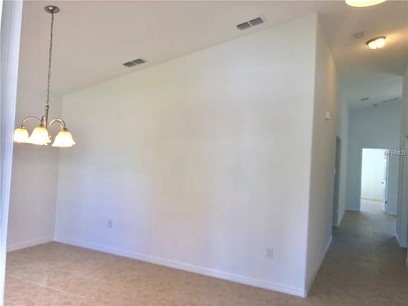 4th image of 514 Blackbird Ln #A