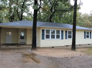 1916 Houston St, Fort Smith, AR 72901