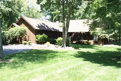 343 Old Oak Dr photo 1