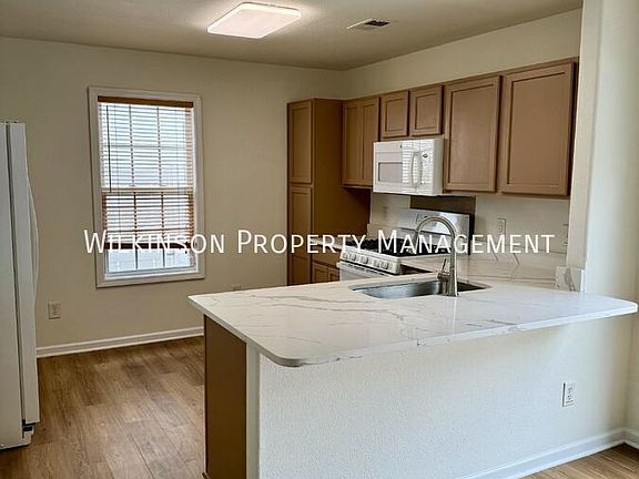 5th image of 3206 Salud Ln