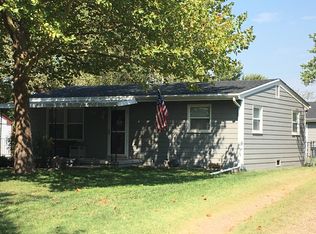 916 SE 2nd St, Newton, KS 67114