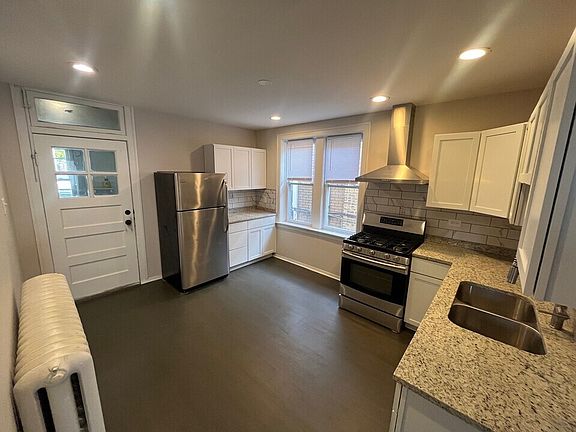 5th image of 5115 S California Ave #3