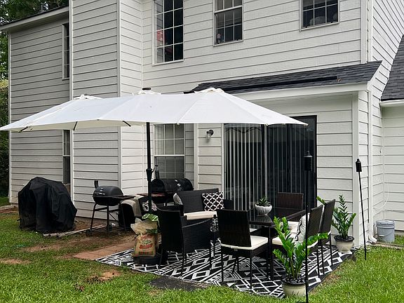 5th image of 1345 Martinique Ct SW