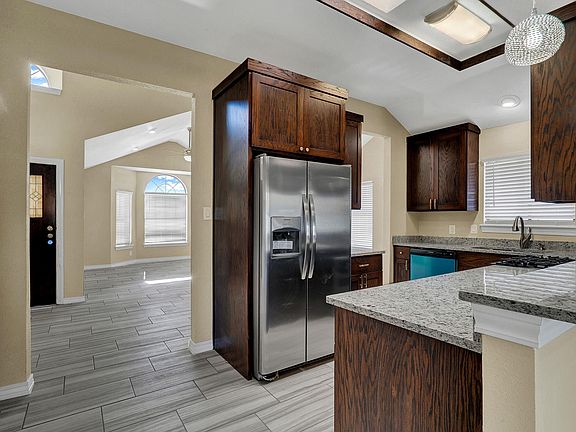4th image of 7213 Canyon Run Dr