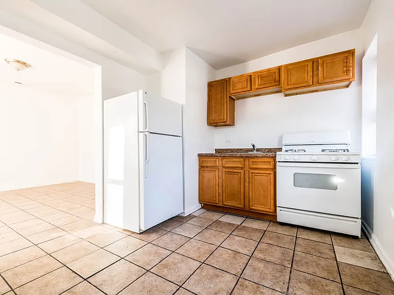 5448 W Adams St #119-21 — Photo 15