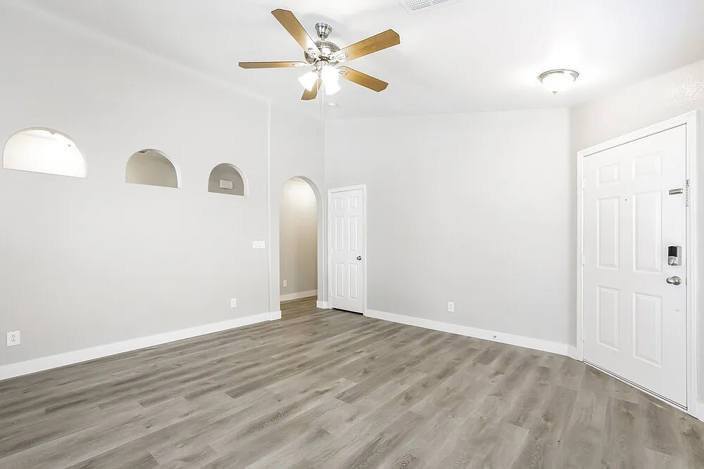 4 bed, 2.0 bath, 1442 sqft, $2,200 — Photo 4