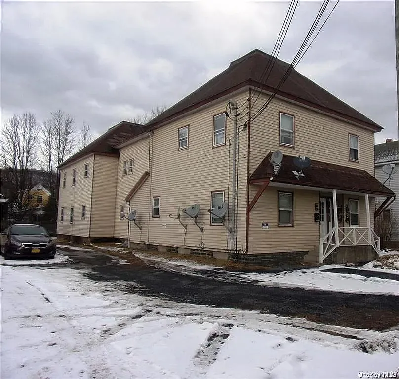 1 bed, $1,200 — Photo 1
