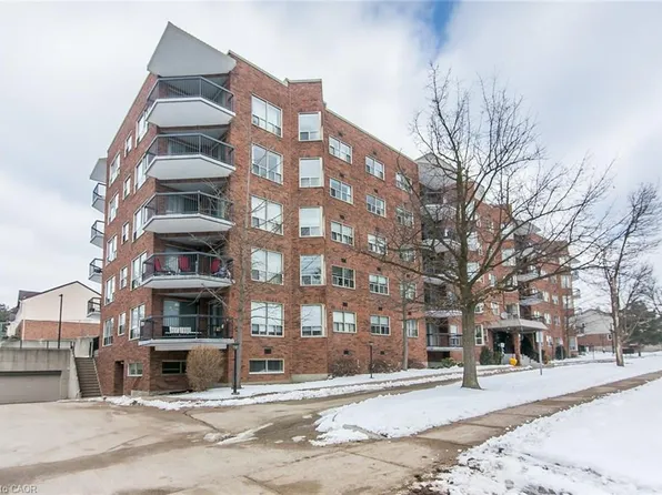 300 Keats Way #402, Waterloo, ON N2L 6E6