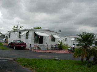 805 Heather Ln, Hallandale Beach, FL 33009