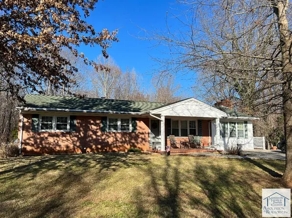 70 Buena Rd, Martinsville, VA 24112