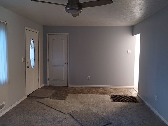 4th image of 4639 W 2nd St
