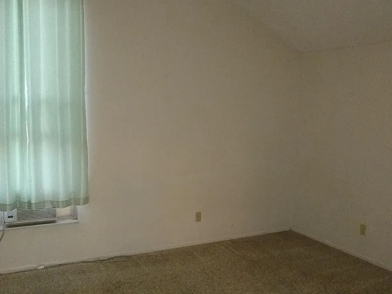 148 W Rockrimmon Blvd #304 — Photo 5